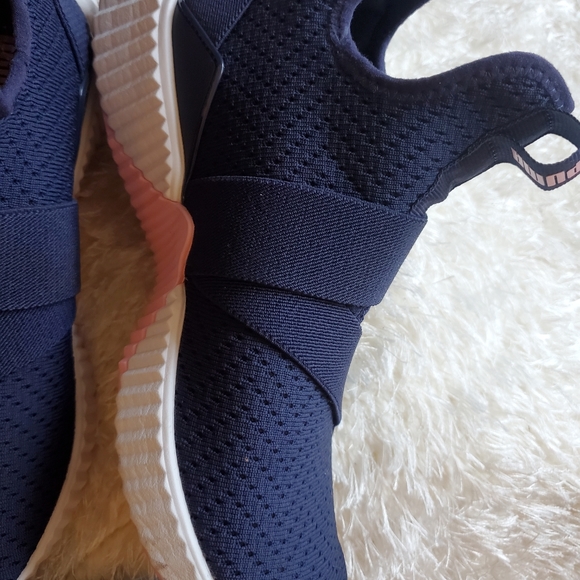 Puma Gymshoe & Hat - Picture 3 of 4